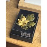 Vintage Leaf Brooch Pin Gold & Green Enamel Photo 1