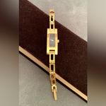 Gucci Ladies  dressy GOLD TONE Watch🔥🔥 Photo 6