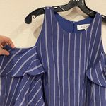 Elliatt  Striped Cold Shoulder Top Size Small EUC Photo 2