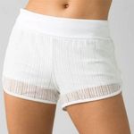 prAna TWO BEACH WHITE SHORTS S Photo 0