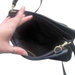 Giani Bernini  Black Leather Casual Classic Small Crossbody Shoulder‎ Purse Photo 6
