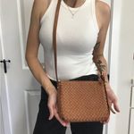 Madewell Brown Tan Woven Puffy Crossbody Bag NI981 New Photo 6