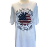 Gildan T-shirt “Just an American small town girl” w/sunflower flag size large Photo 0