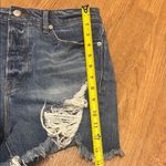 Good American Size 6/28 Bombshell Distressed Cutoff Shorts Blue646 Denim Photo 3