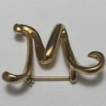 Anne Klein  Vintage Signed AK Initial /Letter M Brooch Gold Tone Script Monogram Photo 0