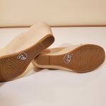 Baretraps Lexia Memory Insole Beige Wedge Round Toe Bow Pumps 6.5 Photo 4