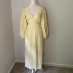 Showpo. yellow long sleeve cut Photo 1