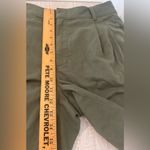 Aritzia Tna Gunmetal Green Organic Cotton High Waist Pleated Granite Shorts Sz 6 Photo 4