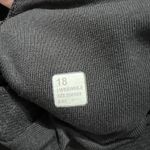 Lululemon  Scuba High-Rise Cropped Jogger Sweatpants Women's Size 18 Plus Size Photo 5