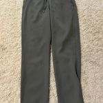 Lululemon On The Fly 7/8 Pants Woven Size 2 Grey Sage Photo 0