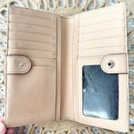 Kate Spade  Black Pebbled Leather Bifold Wallet Pink Blush Interior Snap Button Photo 5