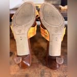 Donald J‎ Pliner Yellow and orange Strap Kitten heels size 9.5 Photo 5