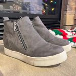 Forever Young Shoes Photo 0