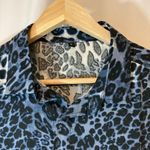 Blue Leopard Animal Print Lightweight Short Sleeve Button Up Shirt Blouse Top Size L Photo 1