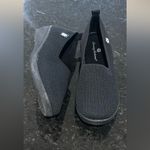 Tommy Bahama  Black slip on wedge Women's Shoes EUC Sz 9 Photo 5