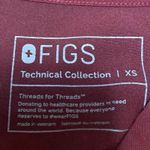 FIGS Catarina Women's Maroon One-Pocket V-neck Medical Nurse Scrub Top Size XS Photo 2