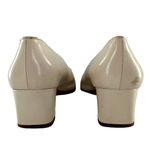 Salvatore Ferragamo Vintage  Off-White Leather Mid Heel Pumps Size 7.5 Photo 4