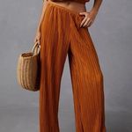 VICI NWT OTTAVIA PLISSE PANT in BRONZE Photo 0