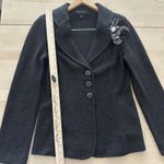St. John Blazer Womens 4 Gray Textured Knit Jacket Flower Brooch Career USA Photo 9
