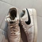 Nike  Cream and Black Low-Top Sneakers Photo 6