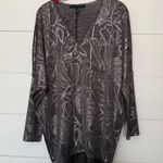 White House | Black Market  Women’s Small Patterned Blouse Top Grey Silver Photo 0
