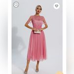 Elegant Pink Midi Dress with Star Accents Photo 4