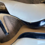 Anne Klein Women’s Black & Cream Slingback Heels Size 6.5 Photo 3