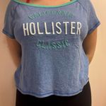 Hollister Women’s Y2K 2000s Blue Graphic Baby tee size M Photo 3