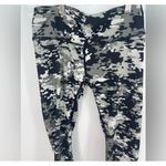 Reebok Stylish Camo Print Workout Leggings Athletic Yoga Pants Fitness Activewear Photo 1