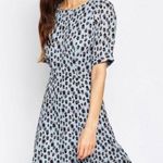 Reiss  Size 4 Short Sleeve Light Blue Printed Floral Dress Photo 0