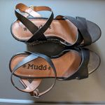 Mudd  Wedge Sandals Like New Geometric Design W8 Black/White Photo 4