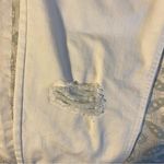 Old Navy White Boyfriend Skinny Mid-Rise Distressed Jeans Size 8 Photo 6