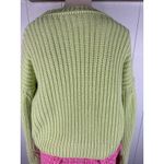 Topshop light green women’s slightly cropped crewneck sweater. Size M. Photo 2