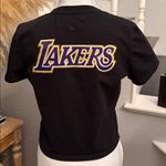 Urban Outfitters NBA Los Angeles Lakers Black Patch Logo Tee Shirt Size Medium Photo 4