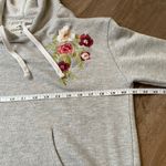 O'Neill O’neill hooded sweatshirt embroidered flowers grey hoodie Women’s size M Photo 9