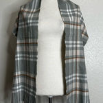 NWOT 100% Cashmere Germany Gray Plaid Scarf Photo 0
