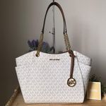 Michael Kors Purse Photo 0