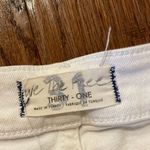 Free People We The Free  white high rise raw hem skinny jeans size 31 Photo 7