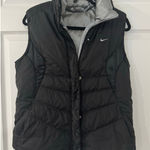 Nike  Women’s Puffer Vest Black Gray Reversible Full Zip Pockets Size M Photo 0