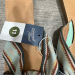 Universal Threads Universal Thread Stylish Striped Sandals for Women size 11 Photo 3