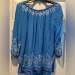 Sunny Leigh Size M Tunic Blue with White embroidery Photo 4