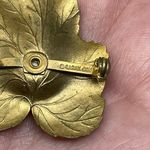 Sarah Coventry Vintage Gold Tone Leaf Faux Pearl Brooch Pin Classy Designer Fall Photo 5