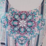 Live and let live  medallion tee size medium Photo 2