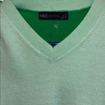 M&S COLLECTION SWEATER S/S LIGHT GREEN ON FRONT AND KELLY GREEN ON BACK SIZE SM Photo 1