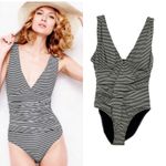 Garnet Hill One Piece Swimsuit Ruched Plunge Striped Black Cream Size 8 Photo 1