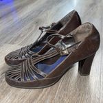 Aerosoles  Leather Brown Heels Size 7.5 B Photo 2