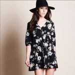 Winwin  Black Floral Print V-Neck Romper Size Small Photo 0