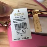 Michael Kors Set Photo 15