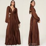 Mac Duggal  Long Sleeve Pleat Charmeuse CutOut Gown Espresso 26737 size 6 UB Photo 5