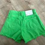 BDG NWT Urban Outfitters  A-line Shorts Bright Green Denim Chewed Hem Sz 26 Photo 4